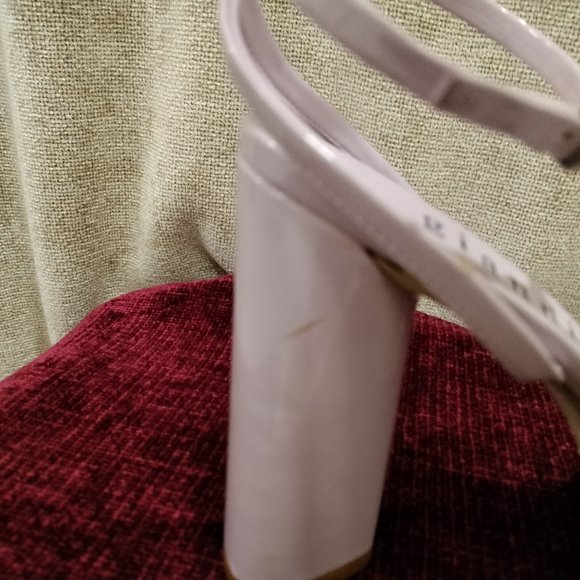 Gianni Bini KENZIE Patent Strappy Block Patent Chunky Heel Size 9 - Picture 2 of 8